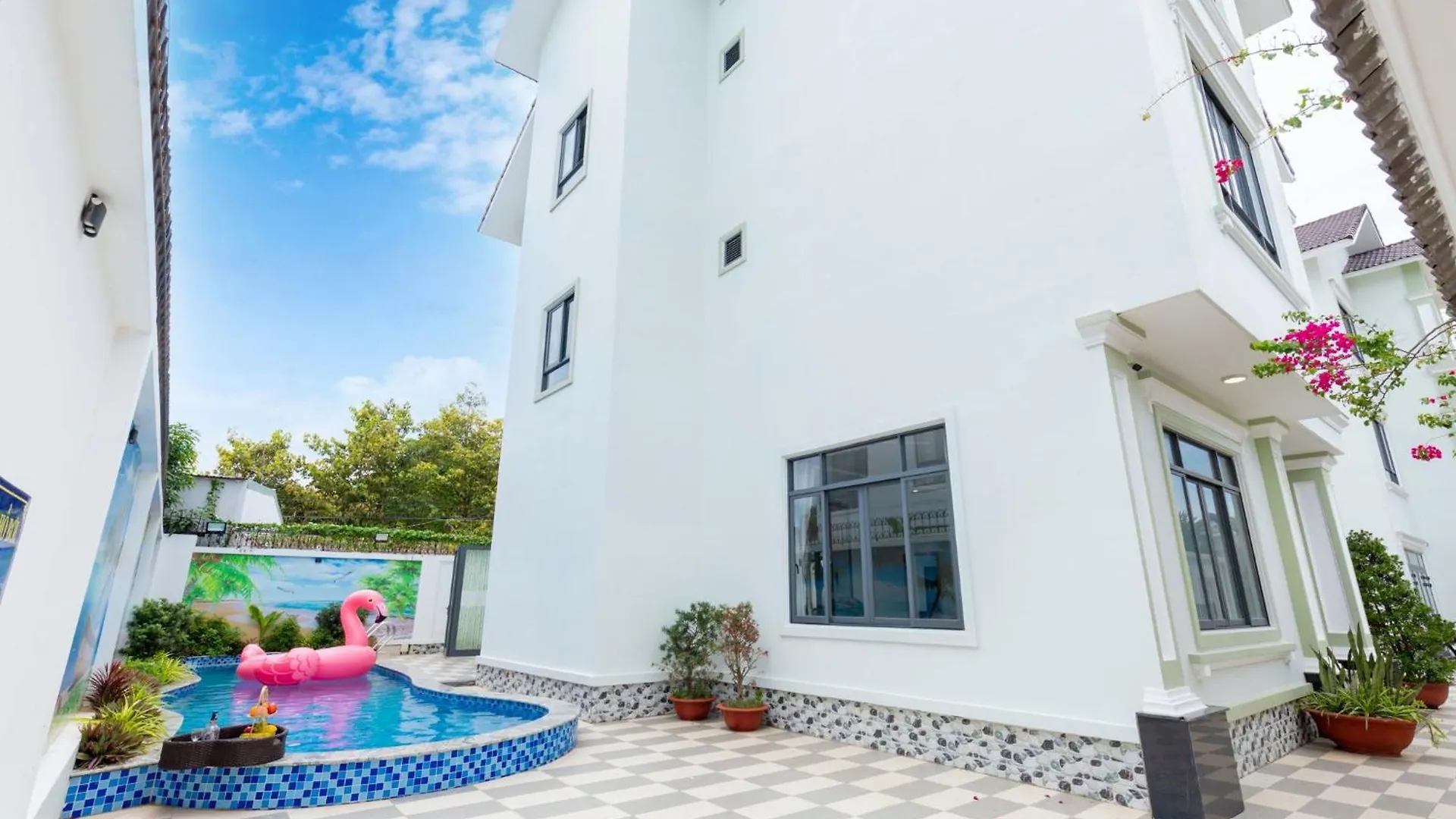 Hoang My Villa - 12 Phong Ngu - Free Bida Karaoke Thang May 头顿