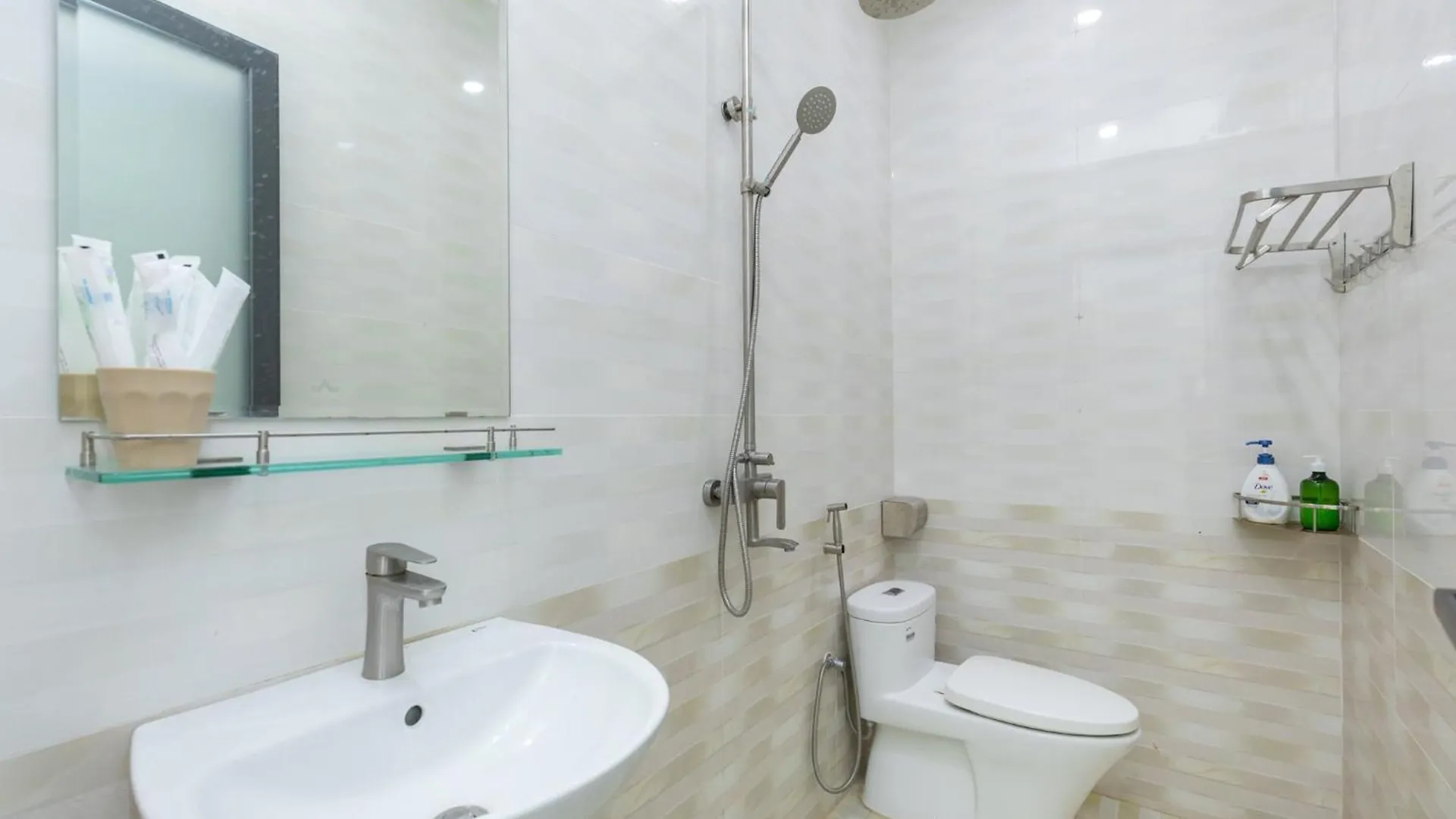 Hoang My Villa - 12 Phong Ngu - Free Bida Karaoke Thang May 头顿
