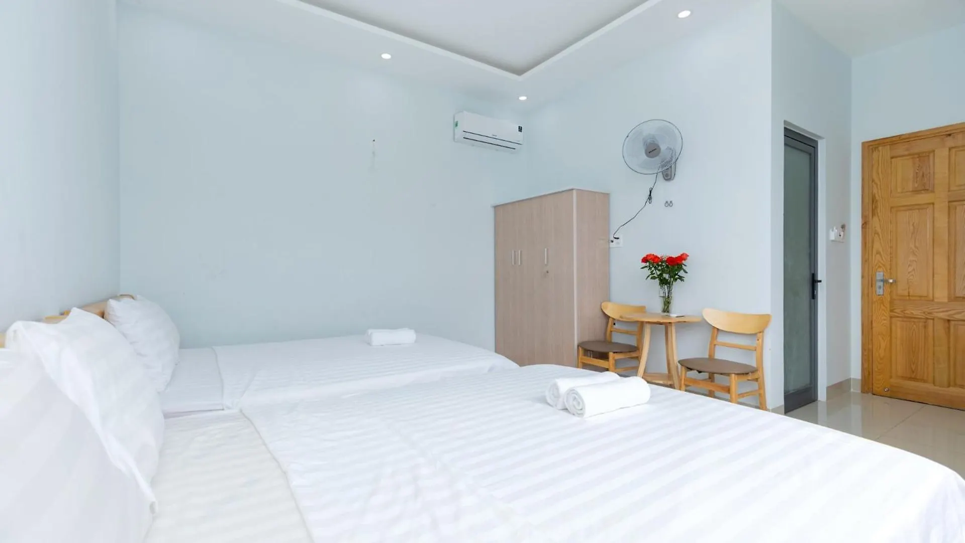 Hoang My Villa - 12 Phong Ngu - Free Bida Karaoke Thang May 头顿